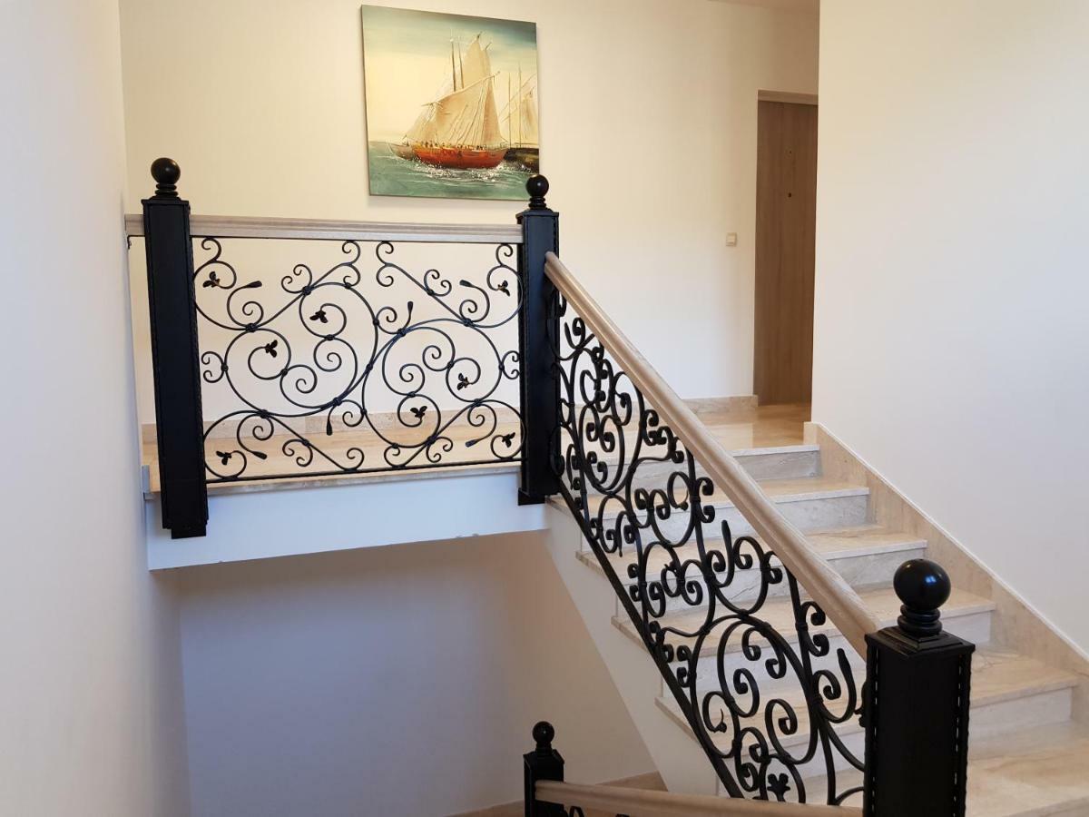 Apartmani Marella Seget Donji Ngoại thất bức ảnh