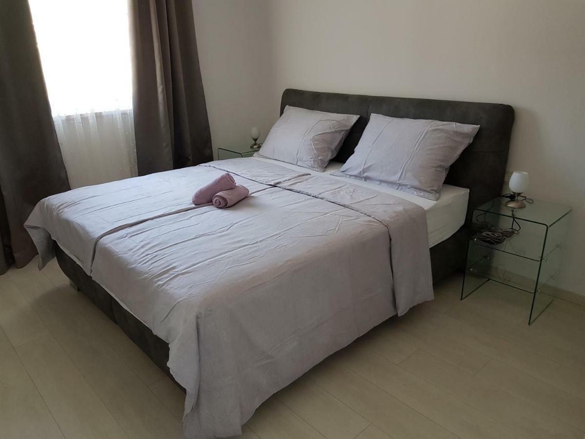 Apartmani Marella Seget Donji Ngoại thất bức ảnh