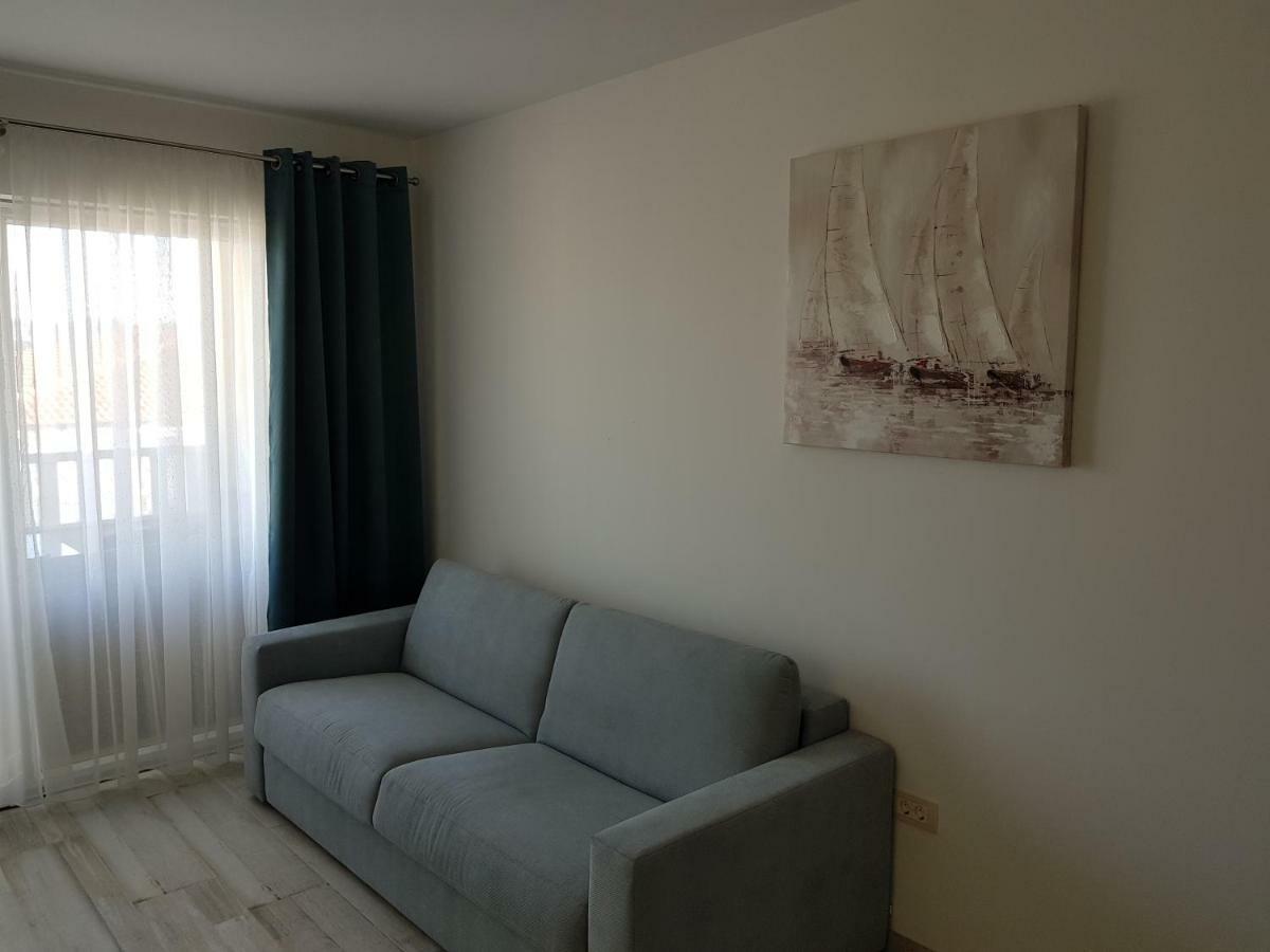 Apartmani Marella Seget Donji Ngoại thất bức ảnh