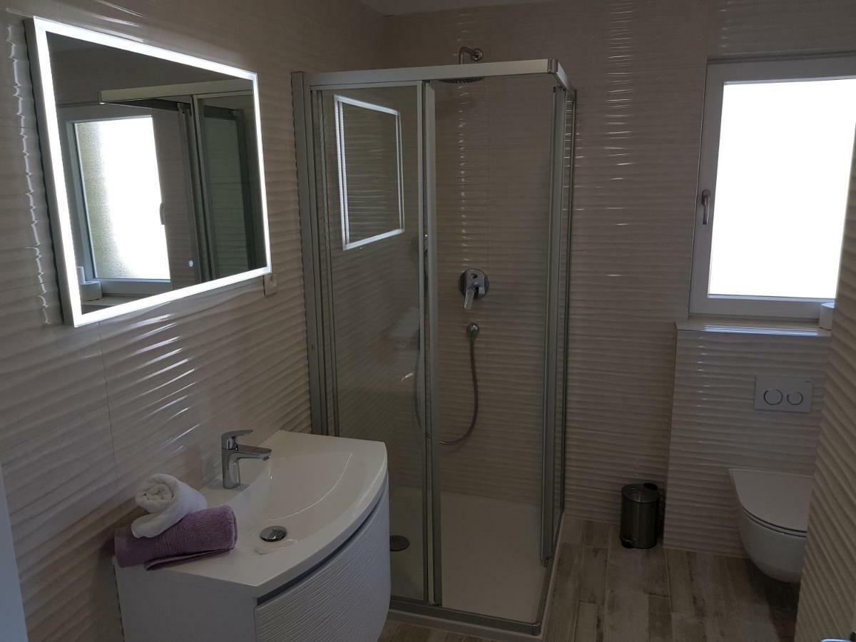 Apartmani Marella Seget Donji Ngoại thất bức ảnh