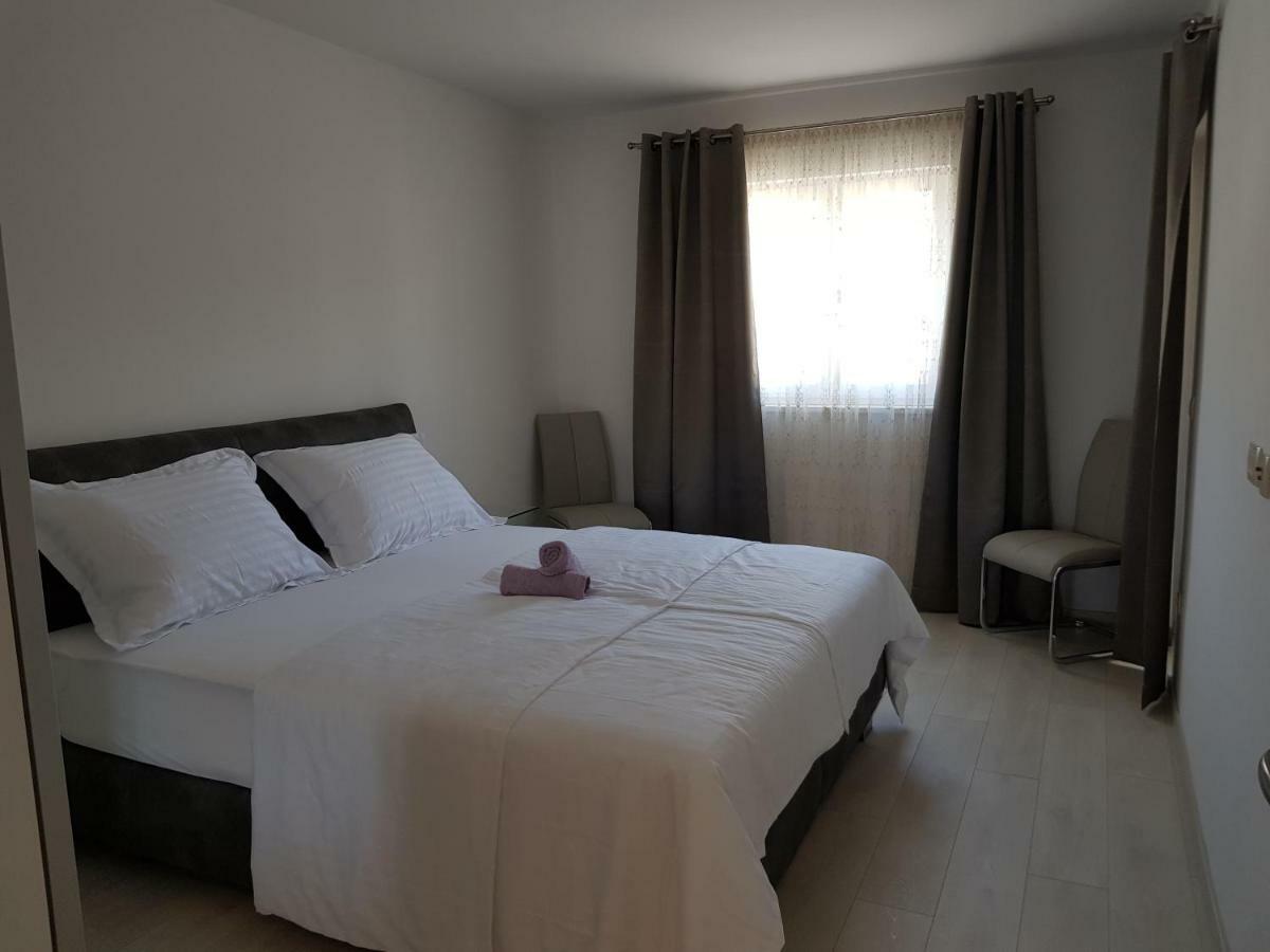 Apartmani Marella Seget Donji Ngoại thất bức ảnh