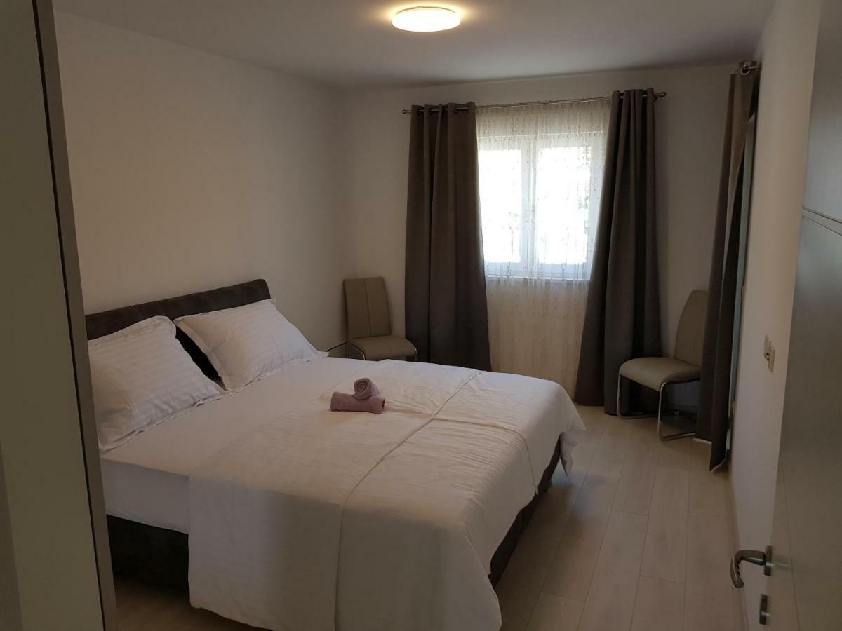 Apartmani Marella Seget Donji Ngoại thất bức ảnh