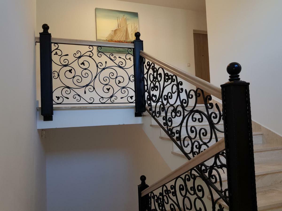 Apartmani Marella Seget Donji Ngoại thất bức ảnh